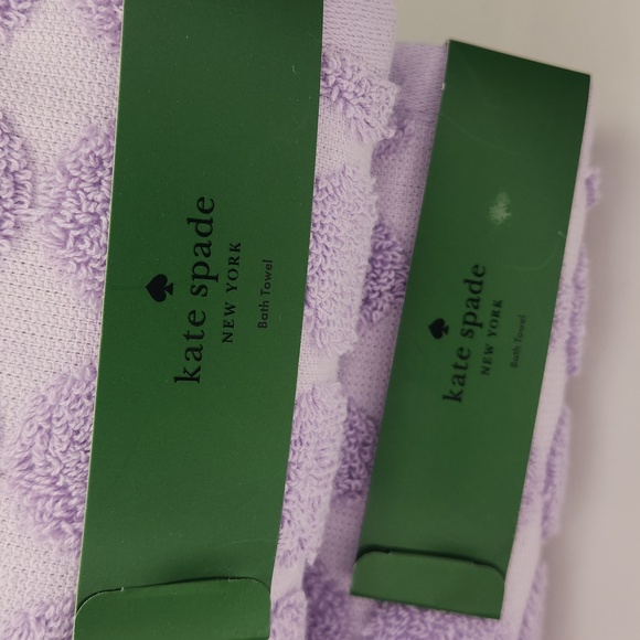Last Chance, If Not Purchased Today, Mine:) Kate Spade Bath Towels set of 2 NWT - Picture 2 of 5